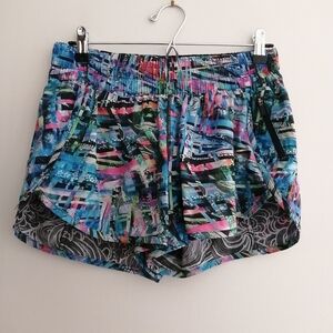 Lululemon Tracker Shorts 3.5" Lined Special Edition Seawheeze Blue Pink Size 8